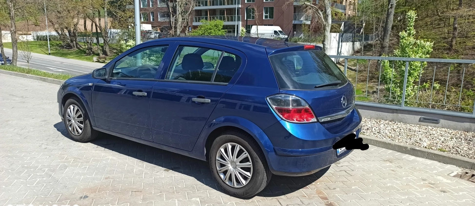 Opel Astra cena 14800 przebieg: 123000, rok produkcji 2009 z Gdynia małe 781
